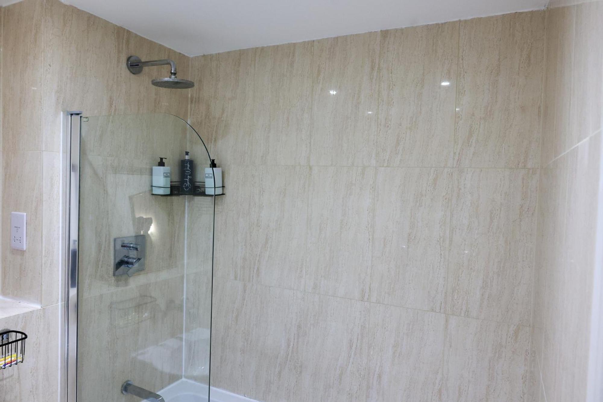 Centrally Located 1Br Apt Near Edg Cricket, University Of Bham, Priory Hospital & Cannon Hill Park バーミンガム エクステリア 写真